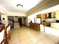  of property in Die Hoewes