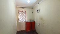 Kitchen - 16 square meters of property in Lotus Park