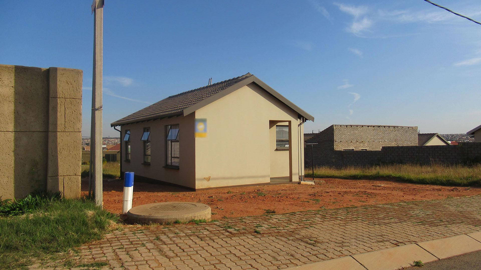 Front View of property in Lenasia South