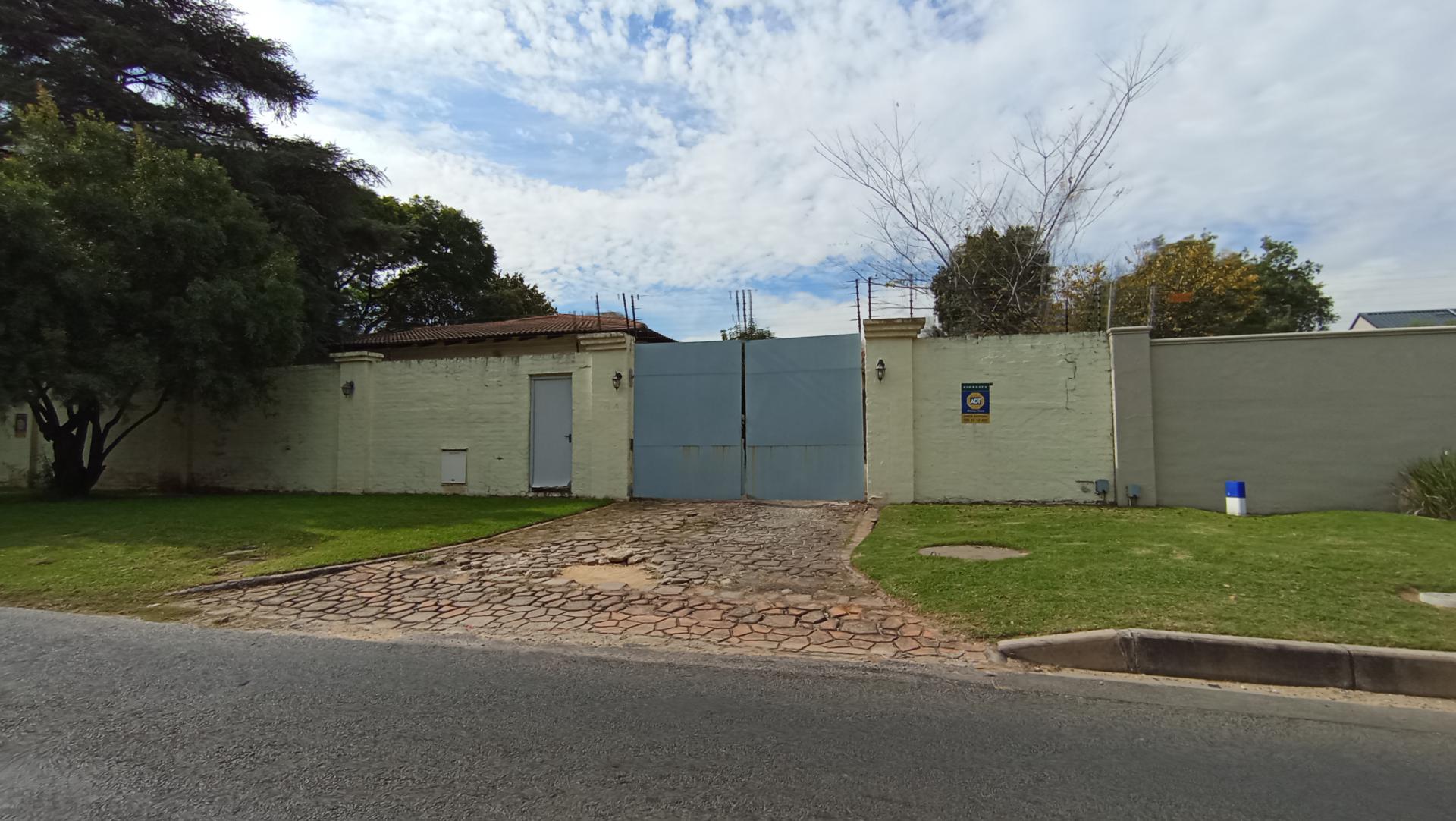 Front View of property in Bryanston