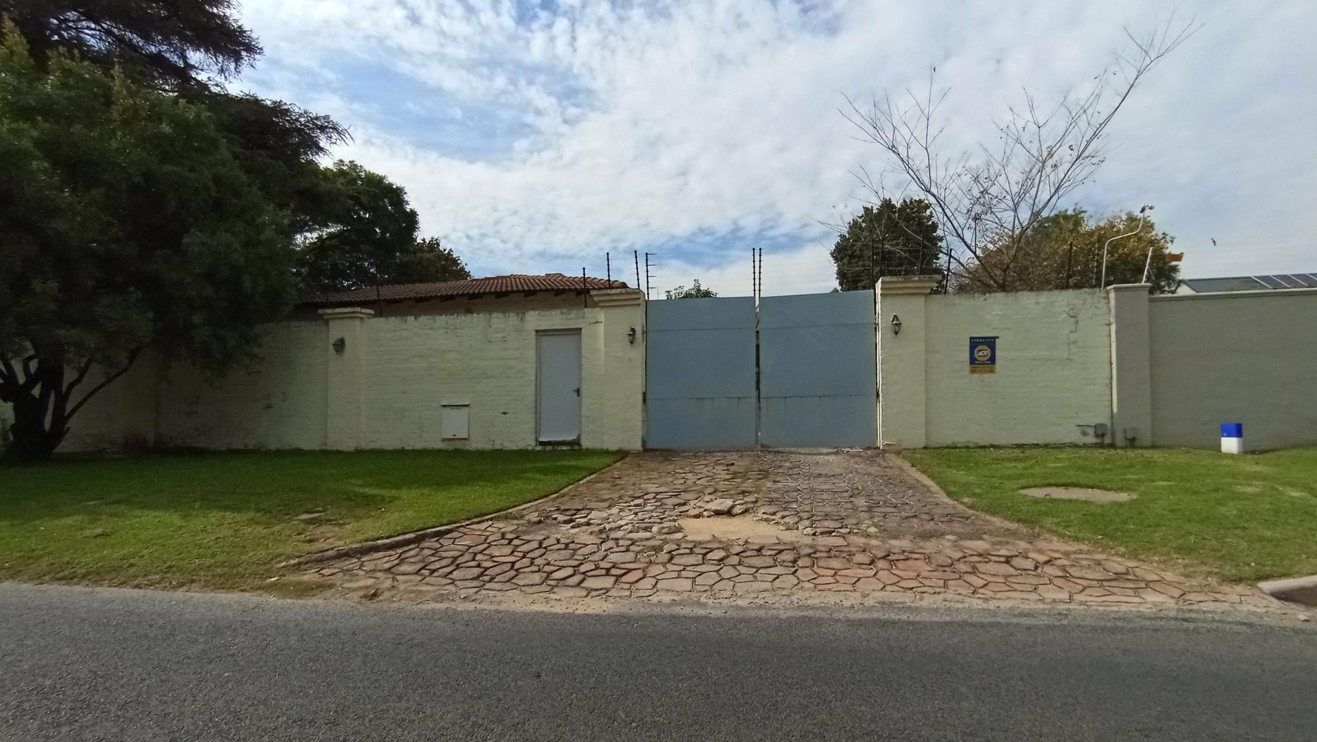 Front View of property in Bryanston