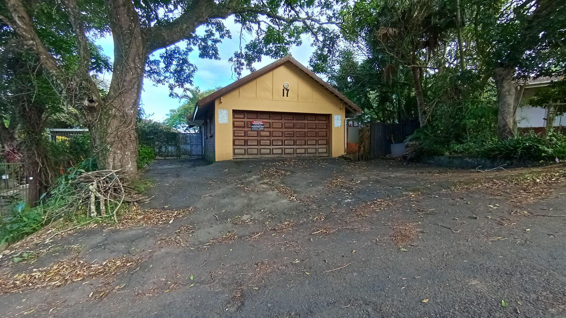 Front View of property in Umtentweni