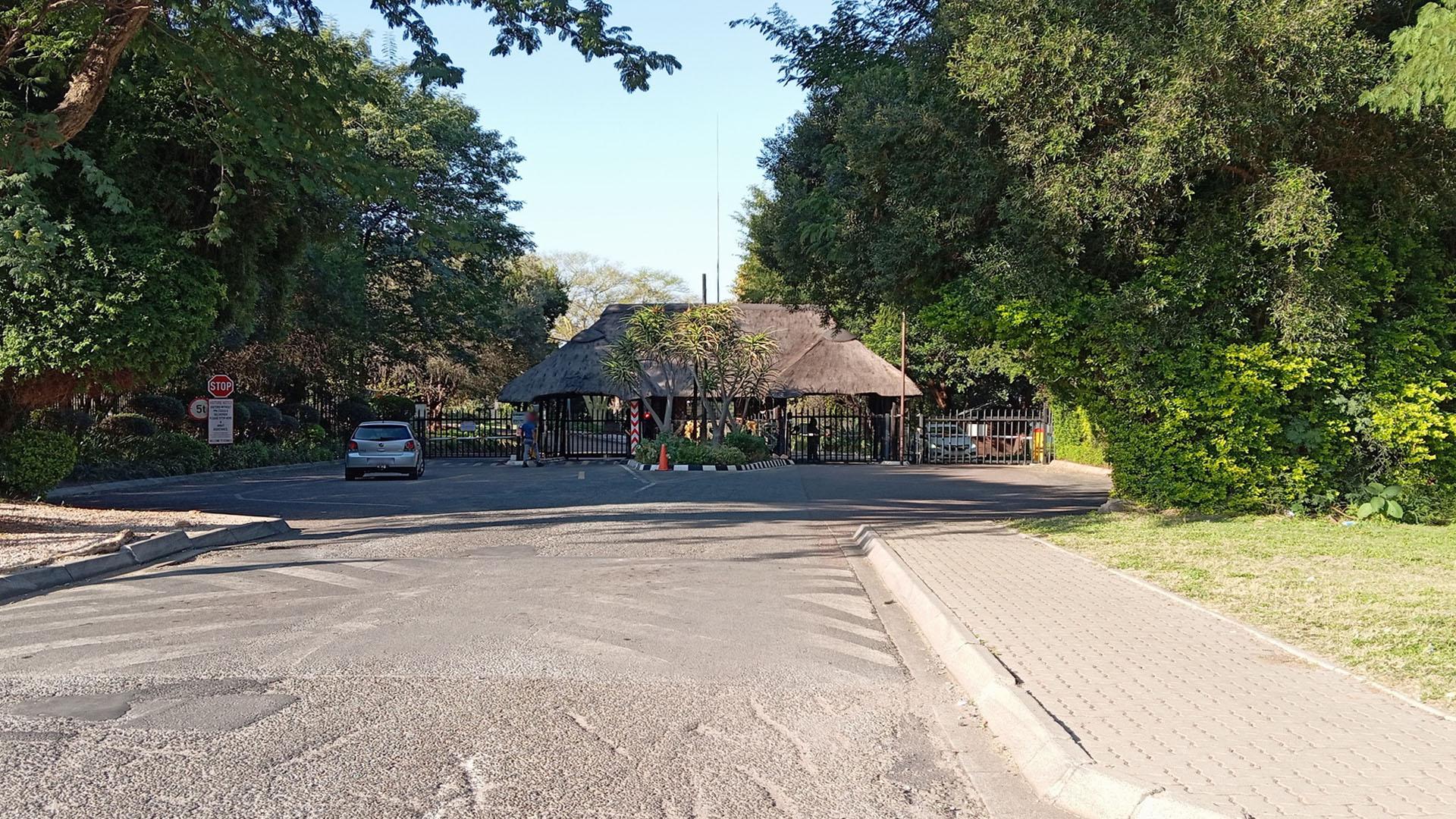Front View of property in Kosmos