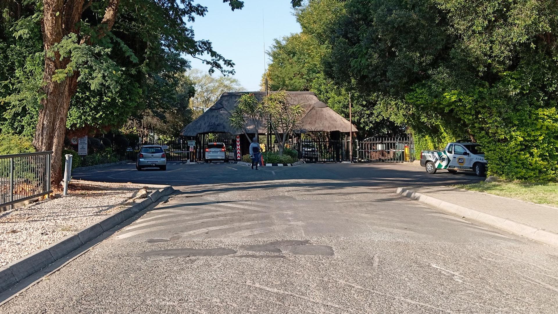 Front View of property in Kosmos