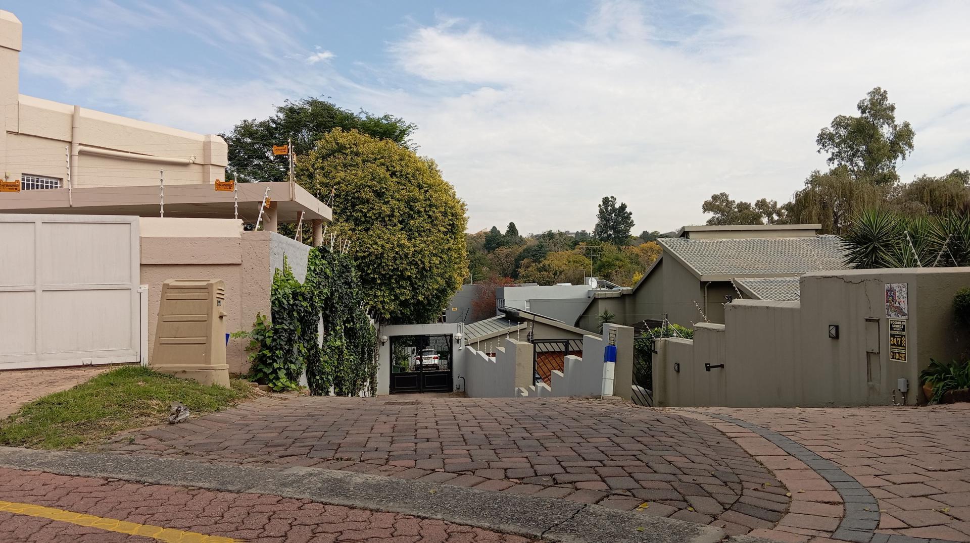 Front View of property in Woodmead