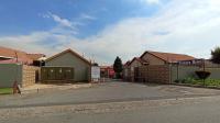 Front View of property in Ormonde