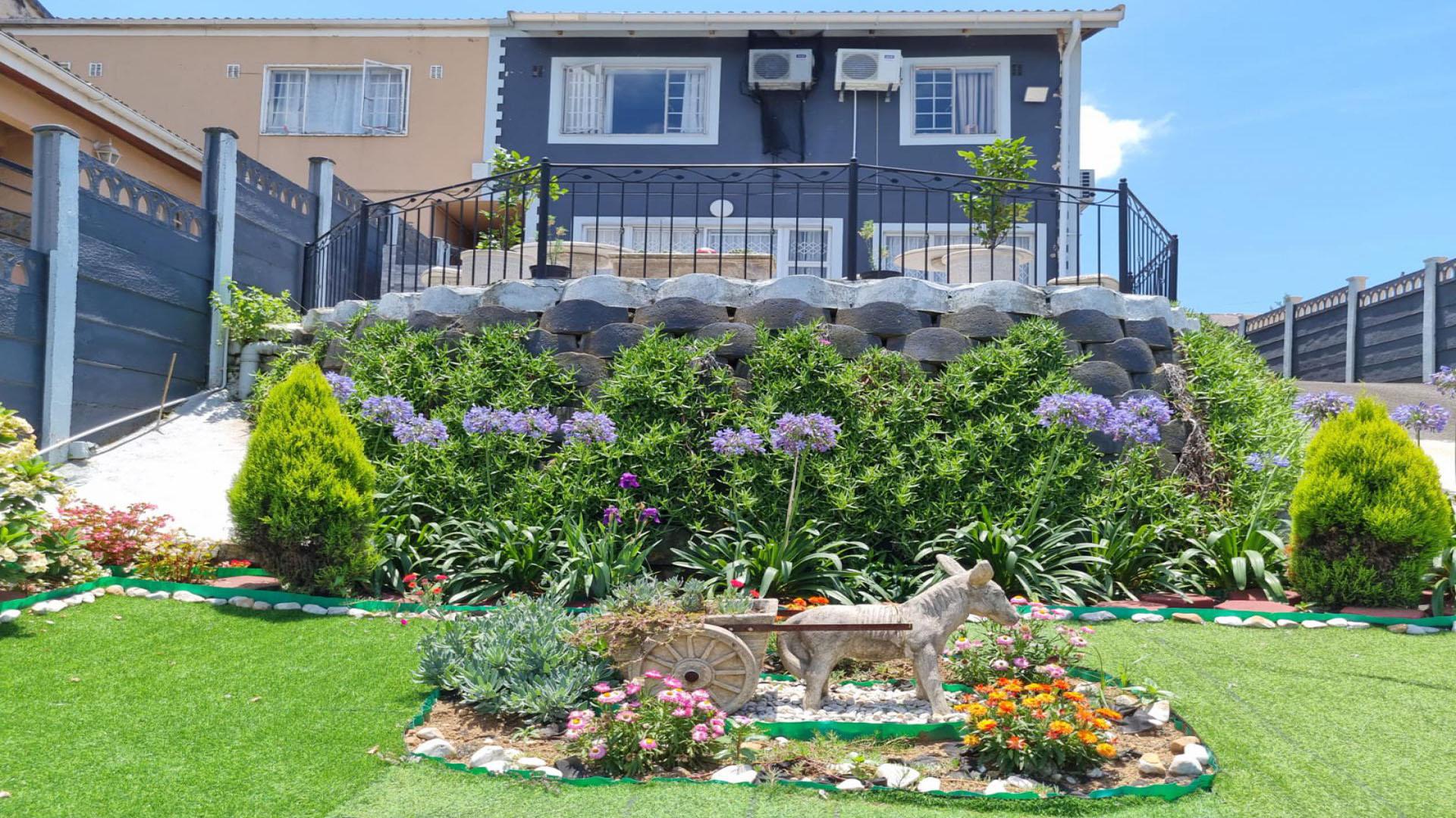 Backyard of property in Whetstone