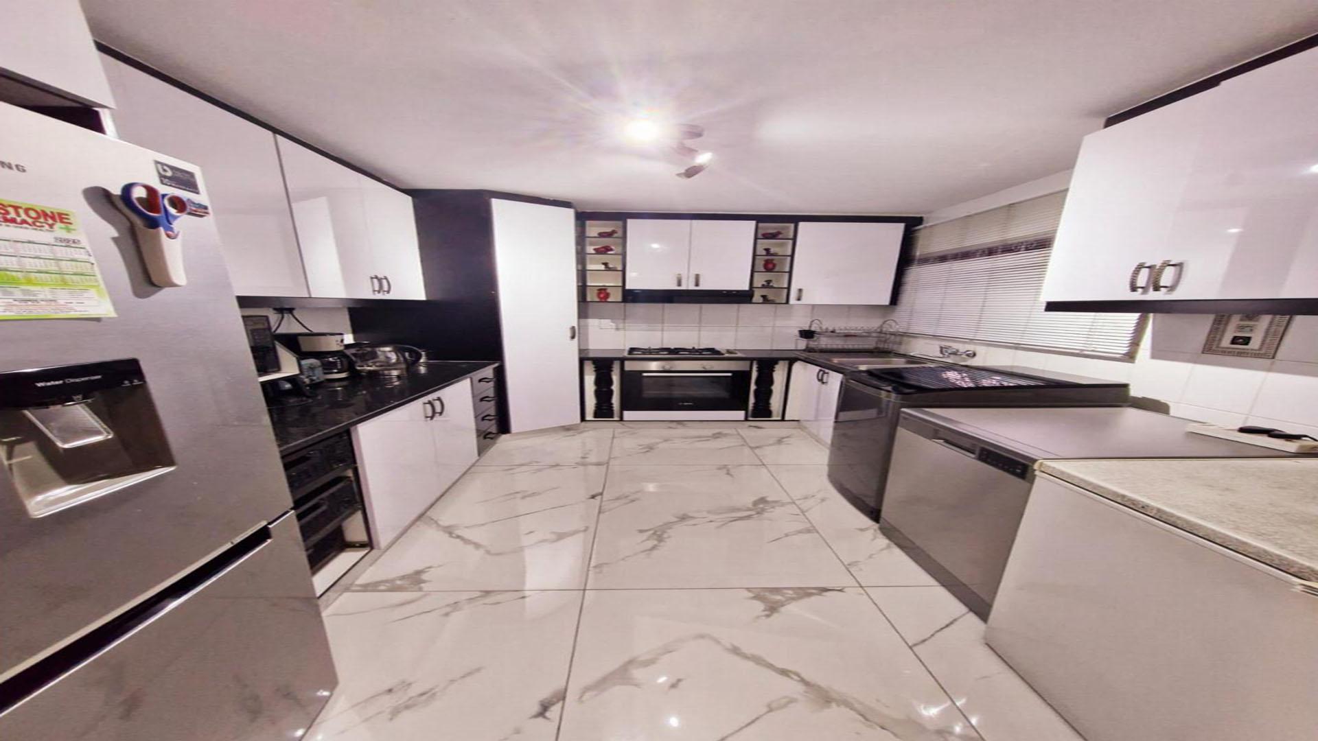 Kitchen of property in Whetstone