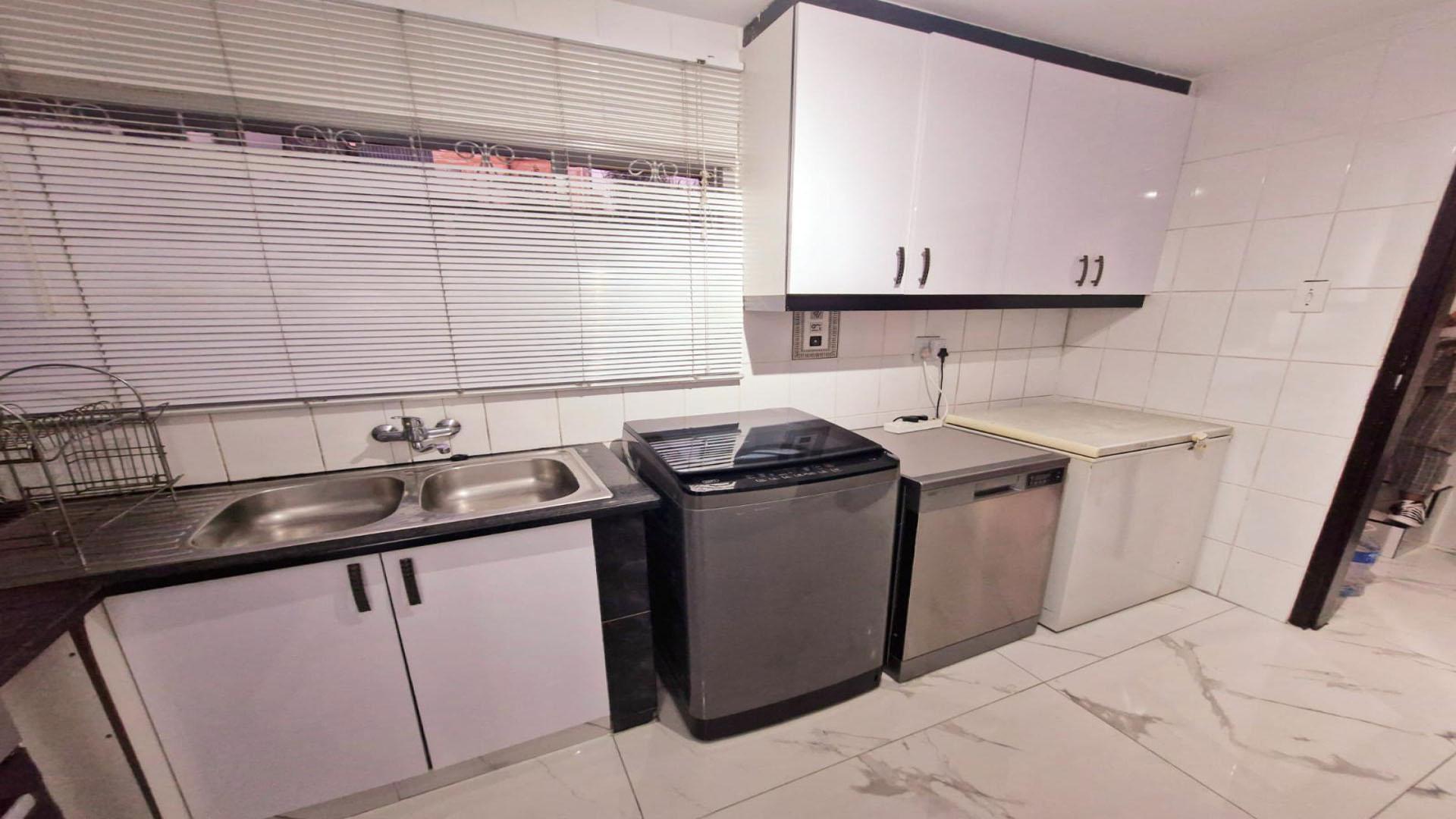 Kitchen of property in Whetstone