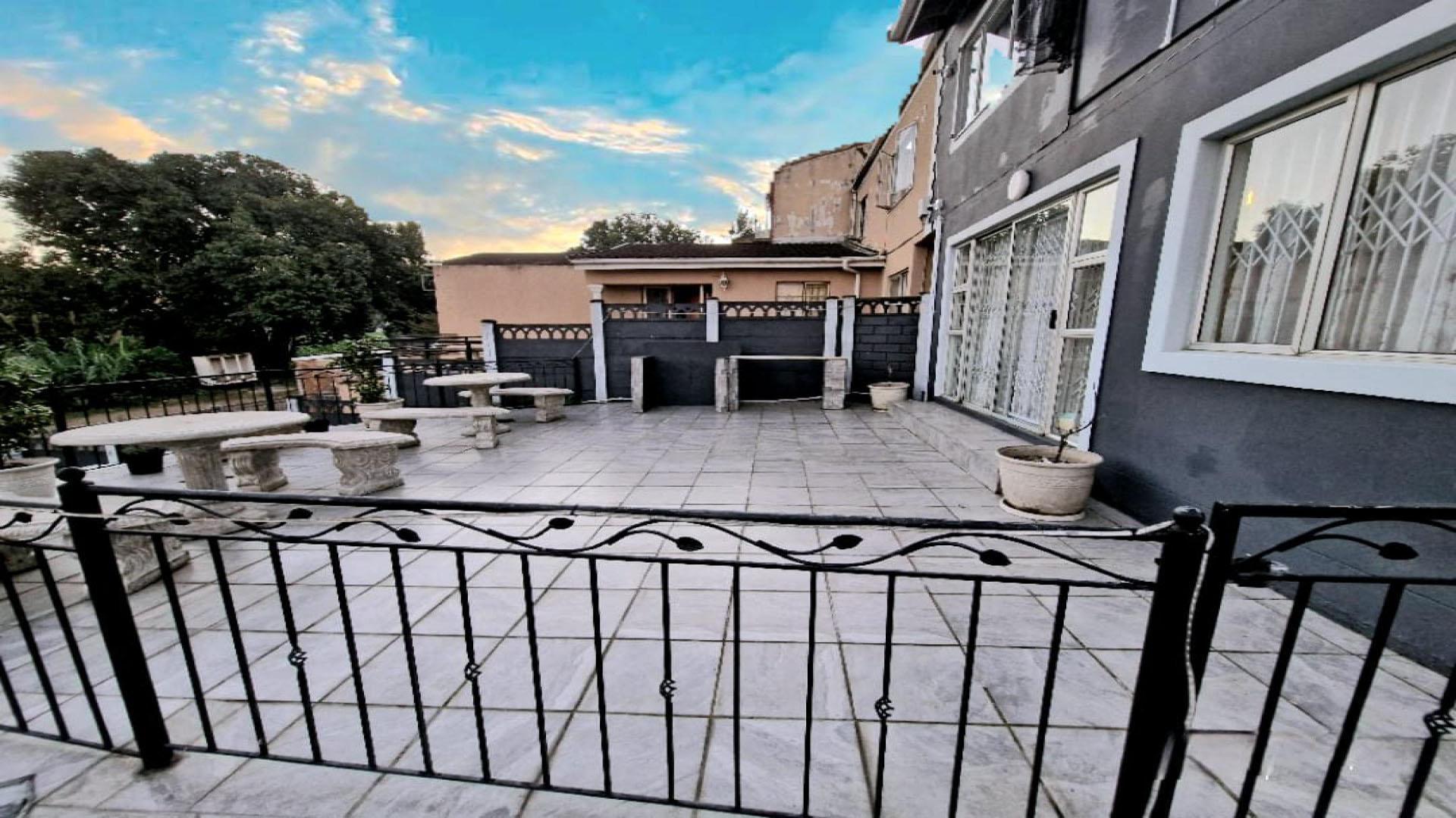 Patio of property in Whetstone