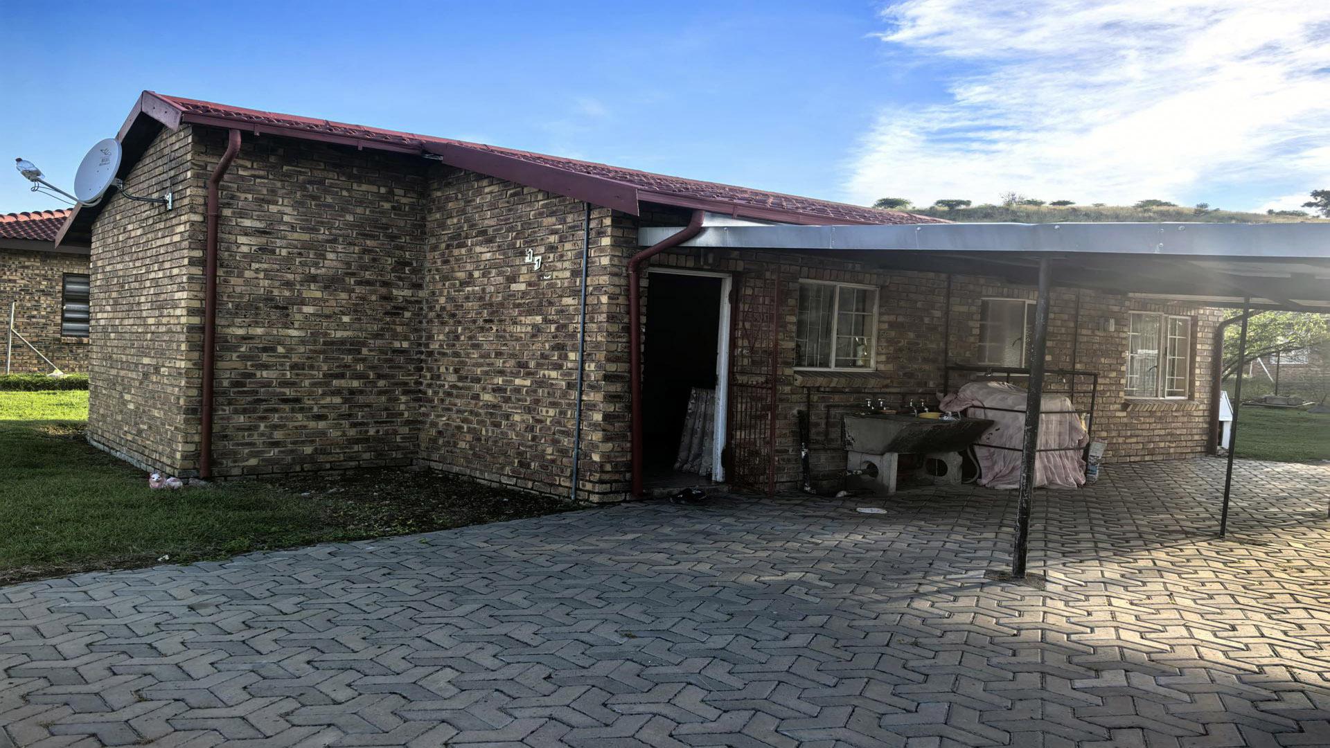 Carport  of property in Ladysmith