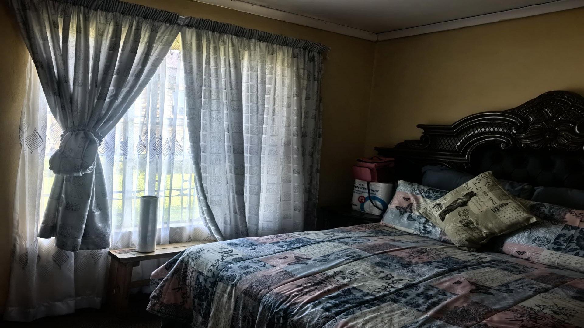 Bed Room 2 of property in Ladysmith