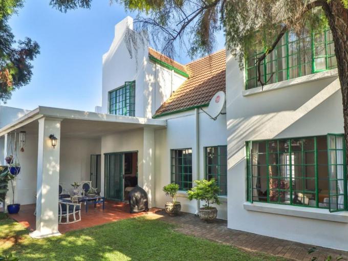3 Bedroom House for Sale For Sale in Faerie Glen - MR678336
