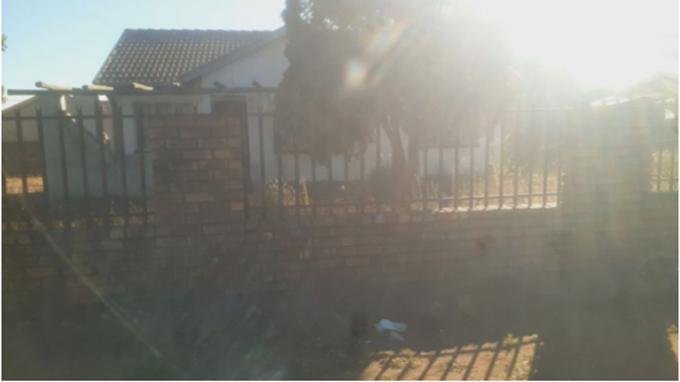 SA Home Loans Sale in Execution 3 Bedroom House for Sale in Soshanguve - MR678348