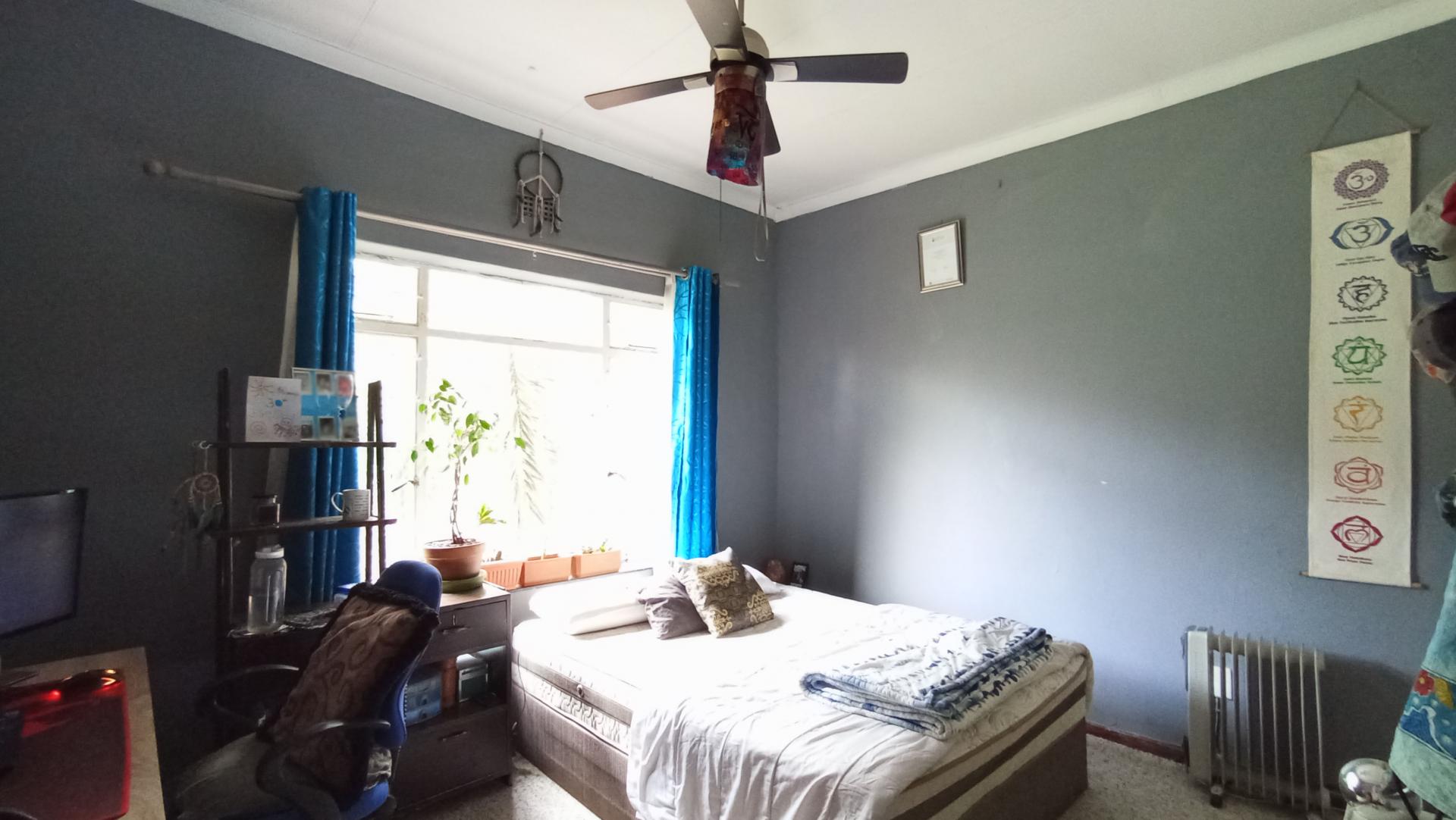 Bed Room 3 - 13 square meters of property in Ferndale - JHB