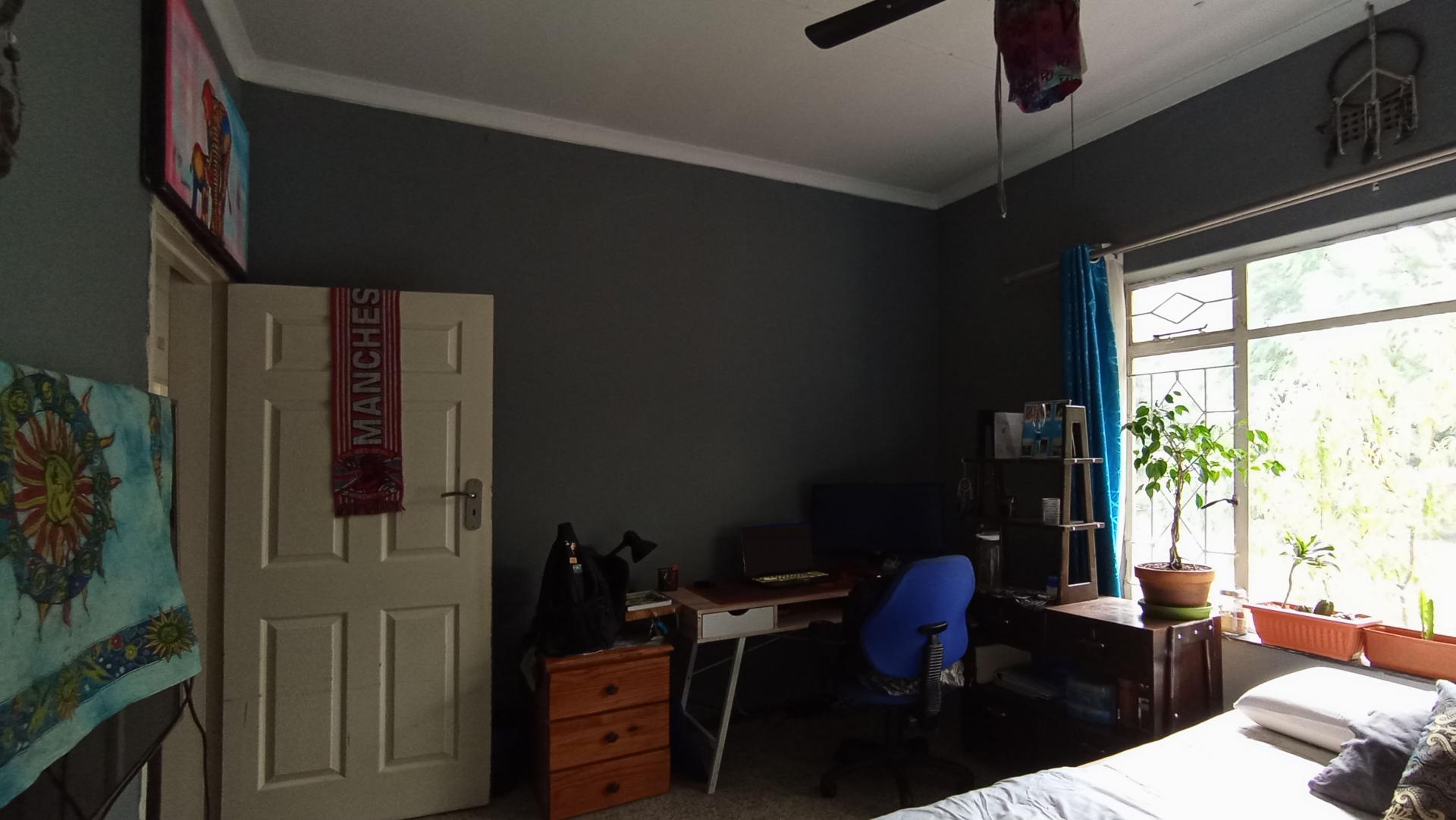 Bed Room 3 - 13 square meters of property in Ferndale - JHB