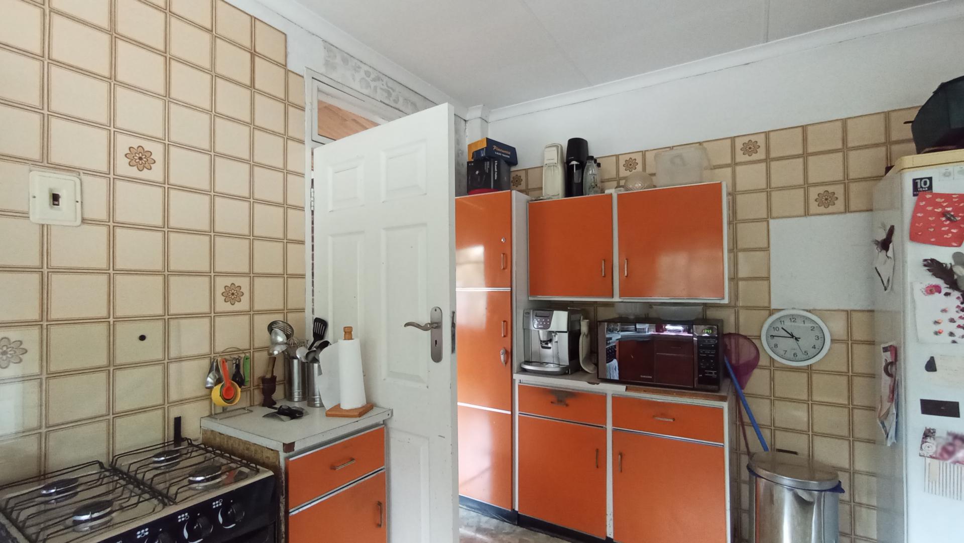 Kitchen - 29 square meters of property in Ferndale - JHB