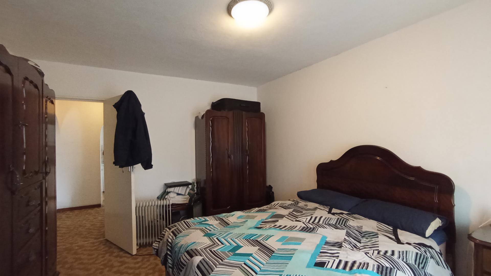 Bed Room 1 - 27 square meters of property in Ferndale - JHB