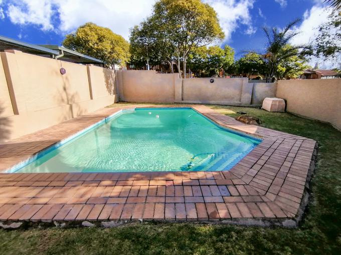 3 Bedroom Sectional Title for Sale For Sale in Radiokop - MR678355