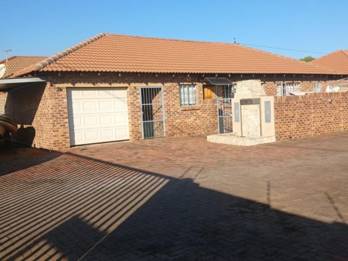 3 Bedroom Simplex for Sale For Sale in Nigel - MR678380