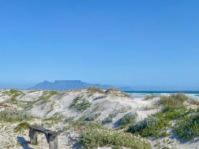 3 Bedroom Apartment for Sale For Sale in Van Riebeeckstrand - MR678384