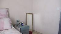 Bed Room 1 - 10 square meters of property in Jabulani