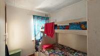 Bed Room 2 - 12 square meters of property in Amanzimtoti 