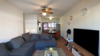 Lounges - 14 square meters of property in Amanzimtoti 