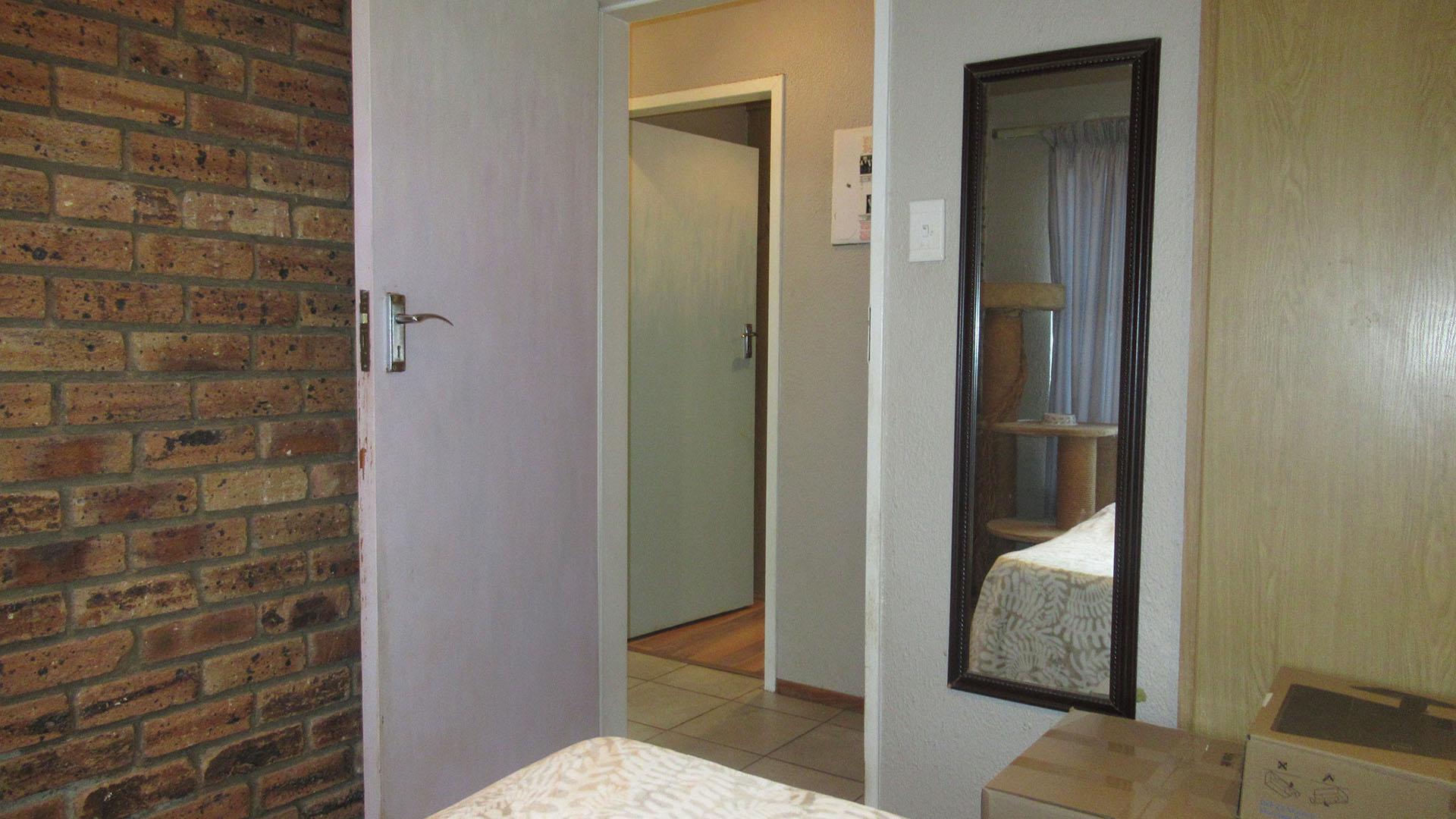 Bed Room 2 - 11 square meters of property in Rangeview