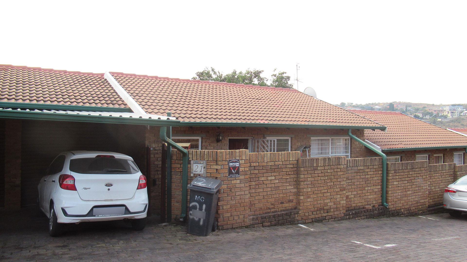 Front View of property in Rangeview