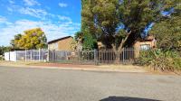 Front View of property in Val de Grace