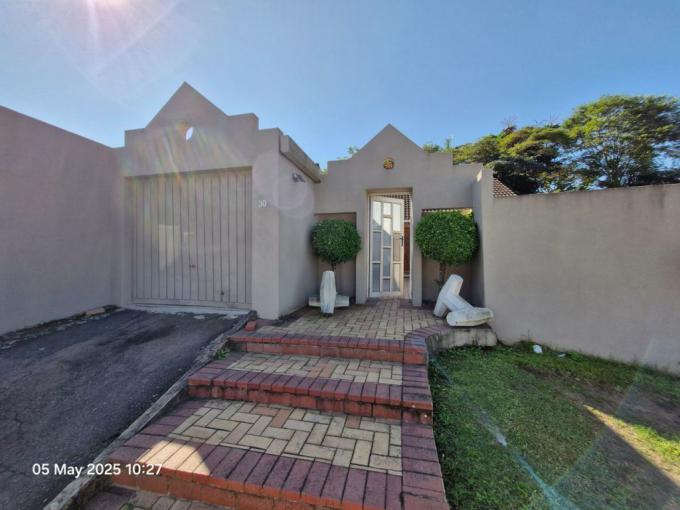 2 Bedroom Sectional Title for Sale For Sale in Sherwood - MR678461