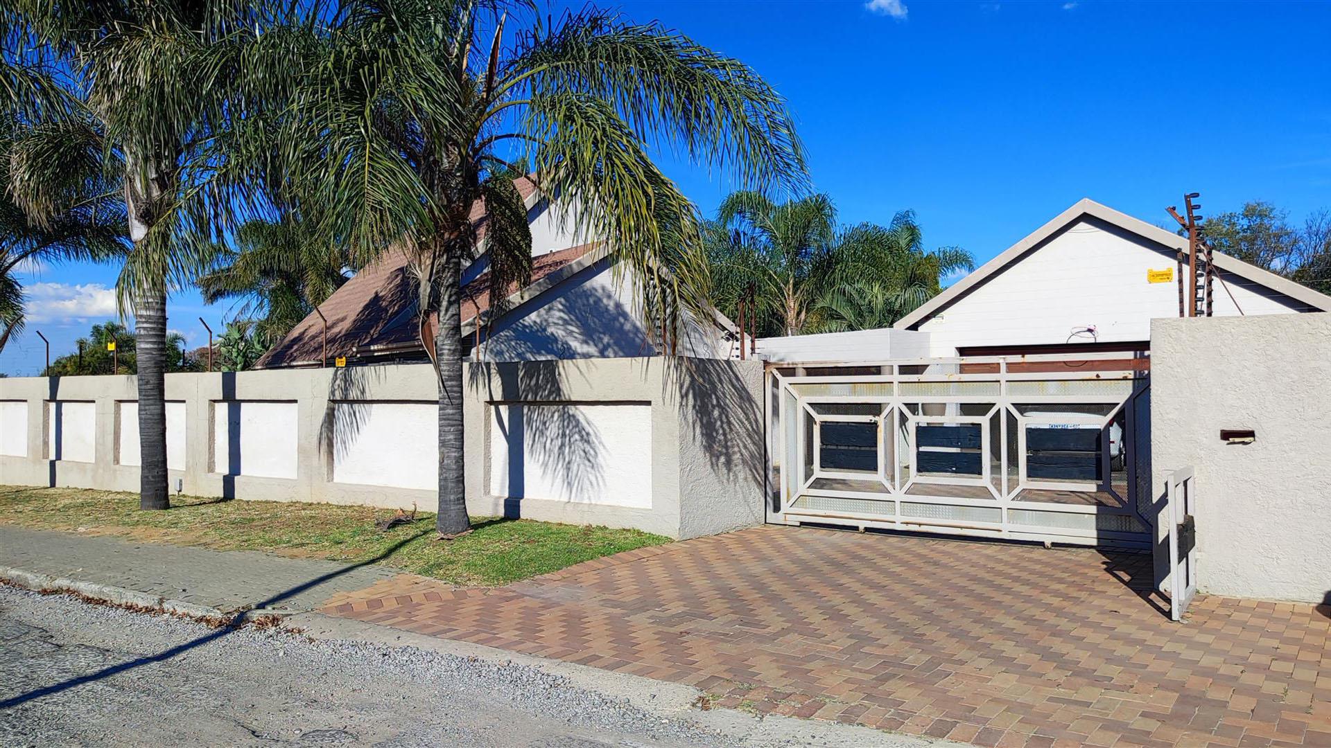 Front View of property in Van Riebeeckpark