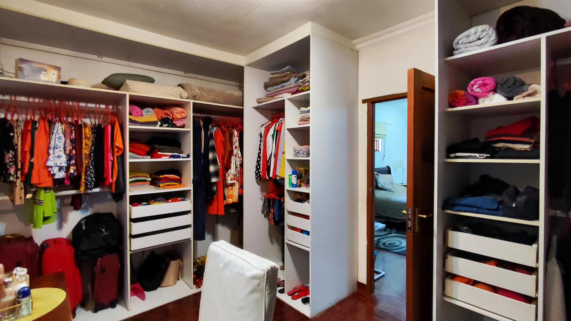 Main Bedroom - 54 square meters of property in Van Riebeeckpark