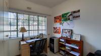 Study - 8 square meters of property in Van Riebeeckpark