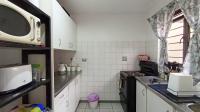 Kitchen - 6 square meters of property in Meer En See