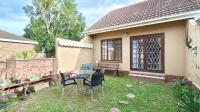 Backyard of property in Meer En See