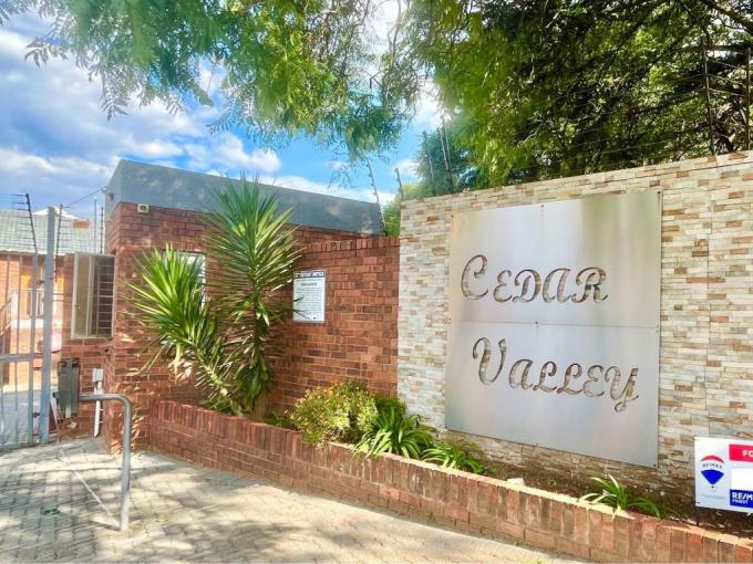 1 Bedroom Simplex for Sale For Sale in Forest Hill - JHB - MR678490