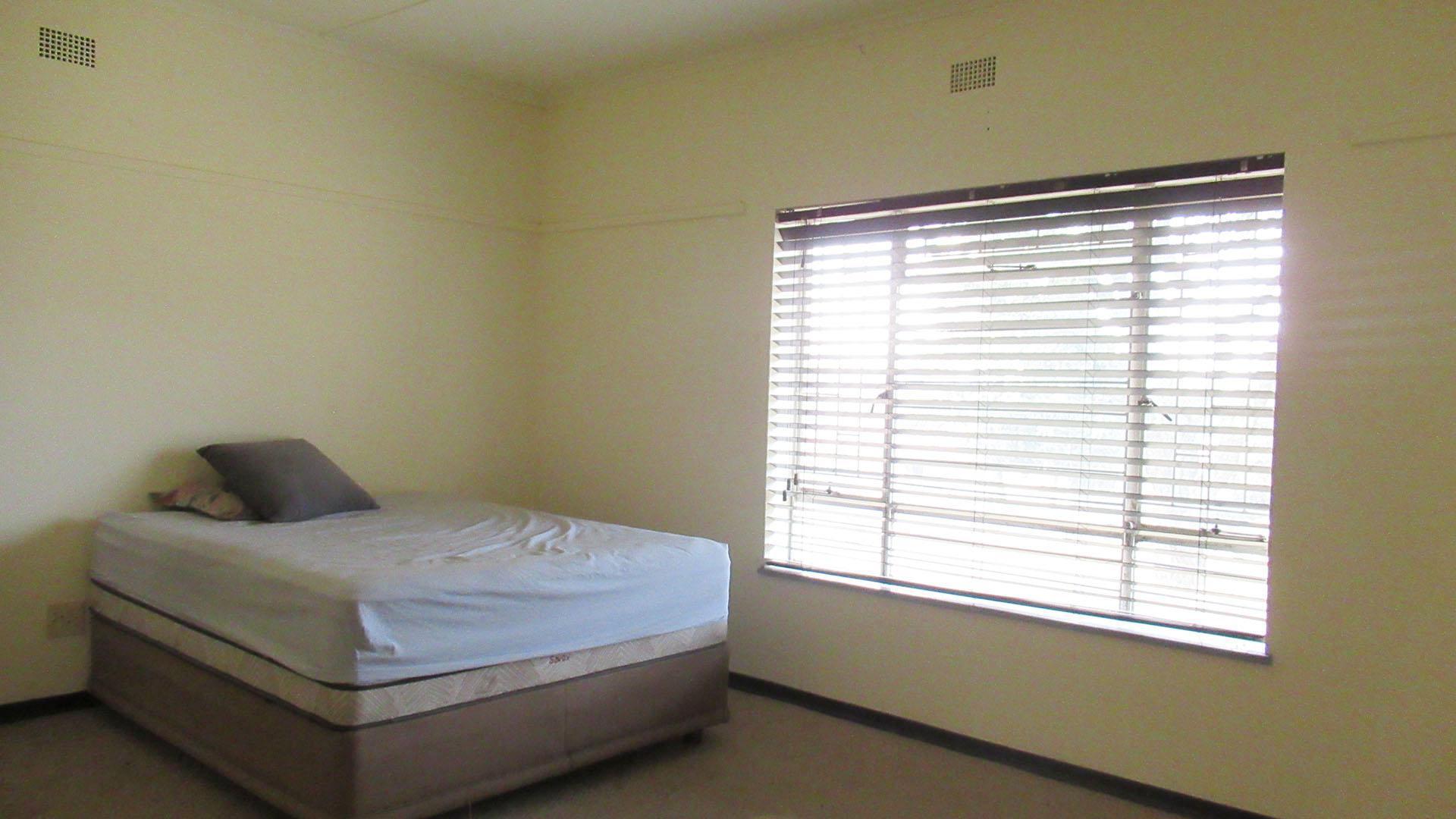 Bed Room 2 - 24 square meters of property in Glenharvie