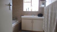 Bathroom 2 - 7 square meters of property in Glenharvie