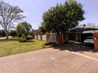 3 Bedroom 2 Bathroom Duet for Sale for sale in Garsfontein