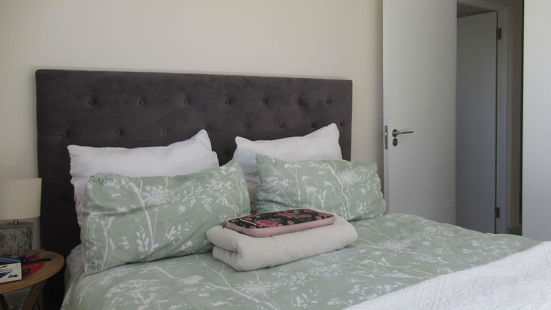 Bed Room 1 - 13 square meters of property in Witkoppen