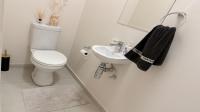 Bathroom 1 of property in Witkoppen