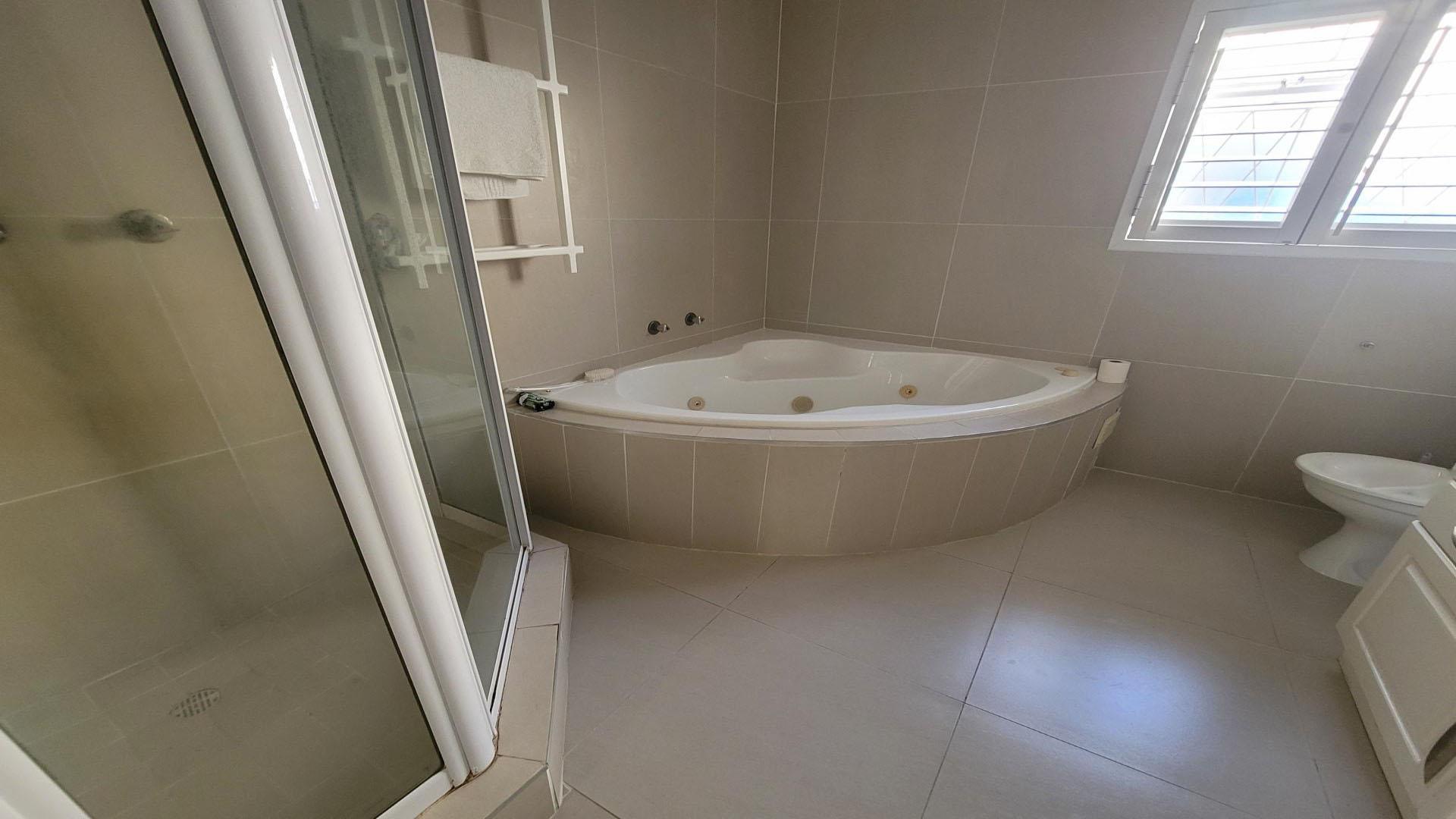 Bathroom 2 of property in East London