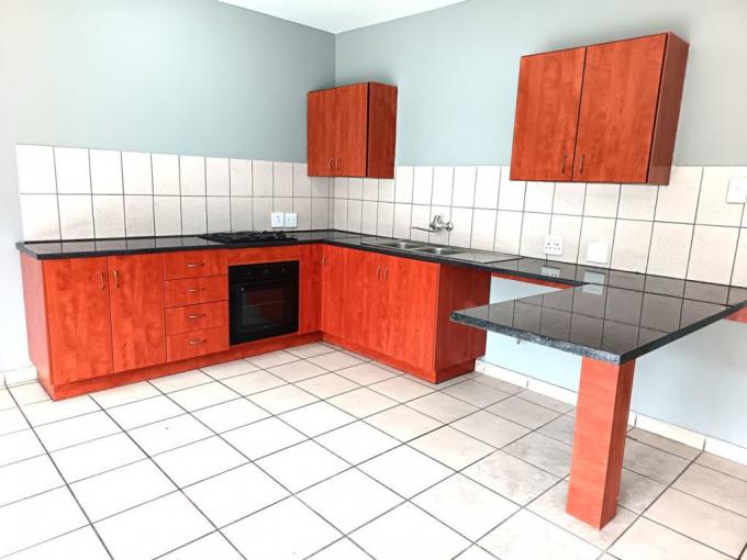 2 Bedroom Apartment for Sale For Sale in Brakpan - MR678608