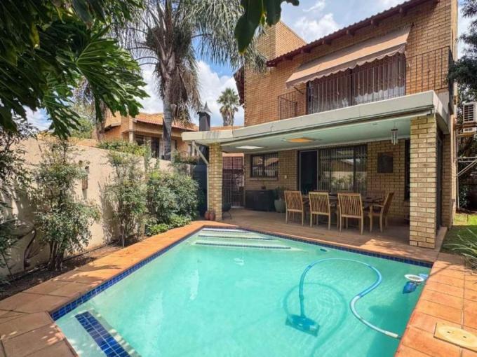 3 Bedroom House for Sale For Sale in Meyersdal - MR678630