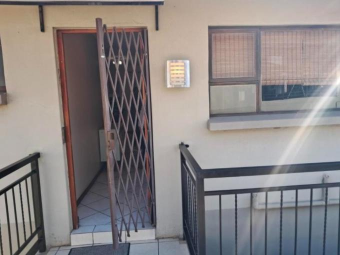 2 Bedroom Simplex for Sale For Sale in Meyersdal - MR678631