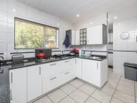  of property in Glenvista