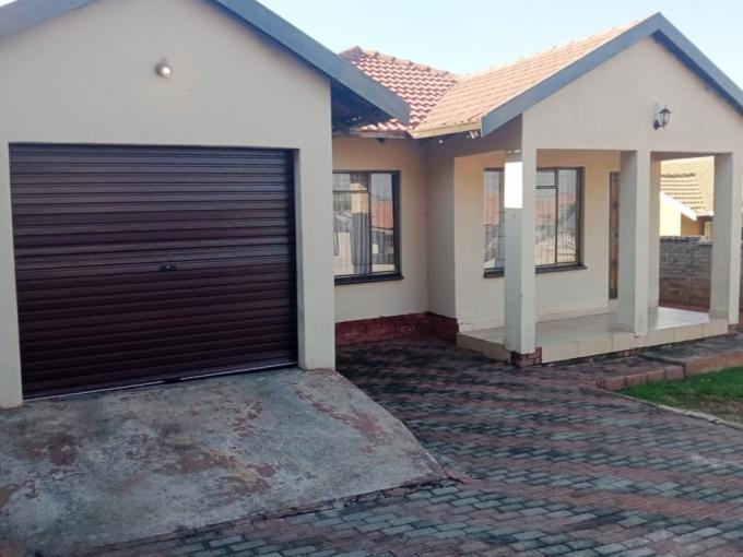 3 Bedroom House for Sale For Sale in Tlhabane West - MR678643