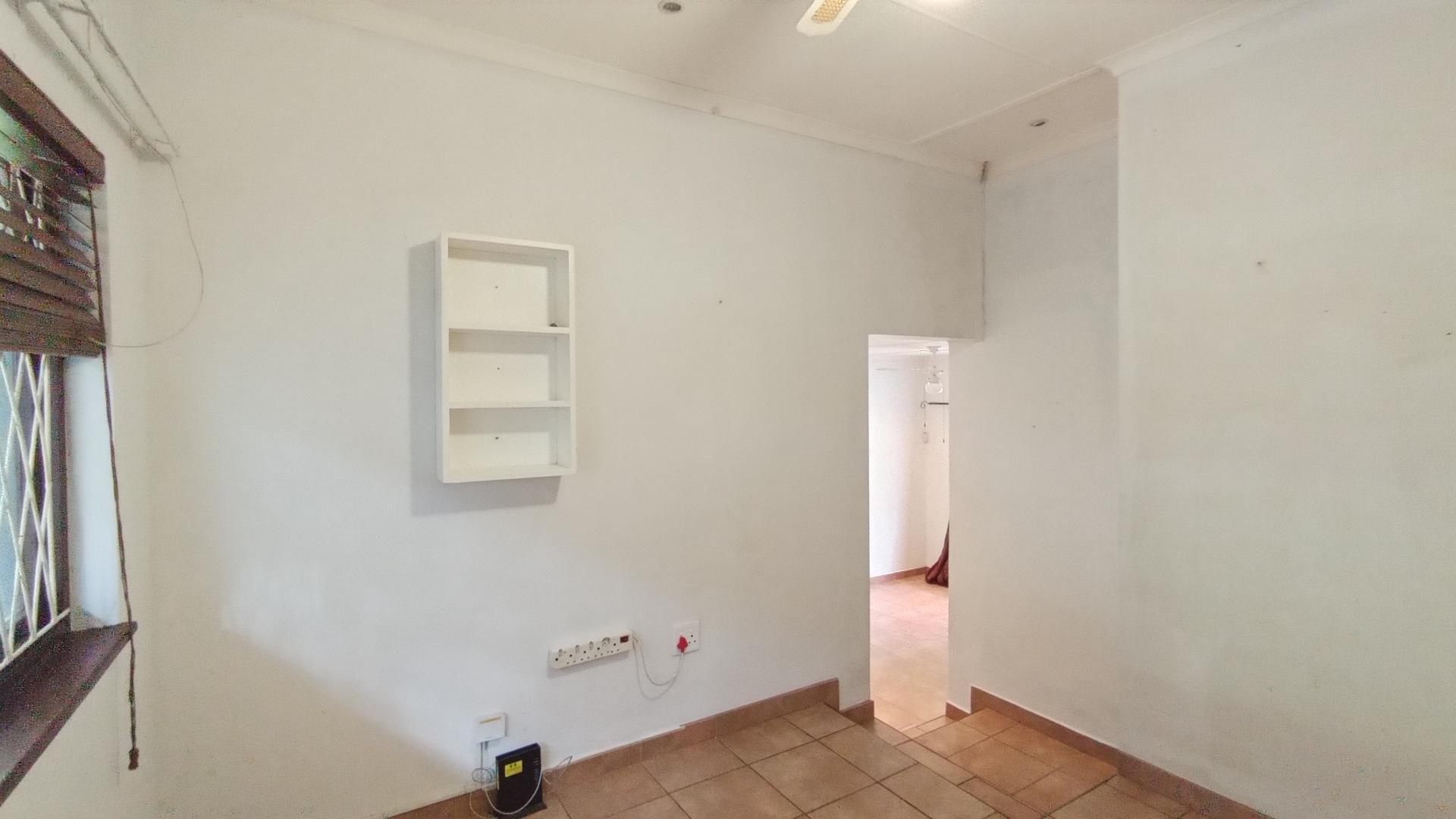 Study - 14 square meters of property in Umtentweni